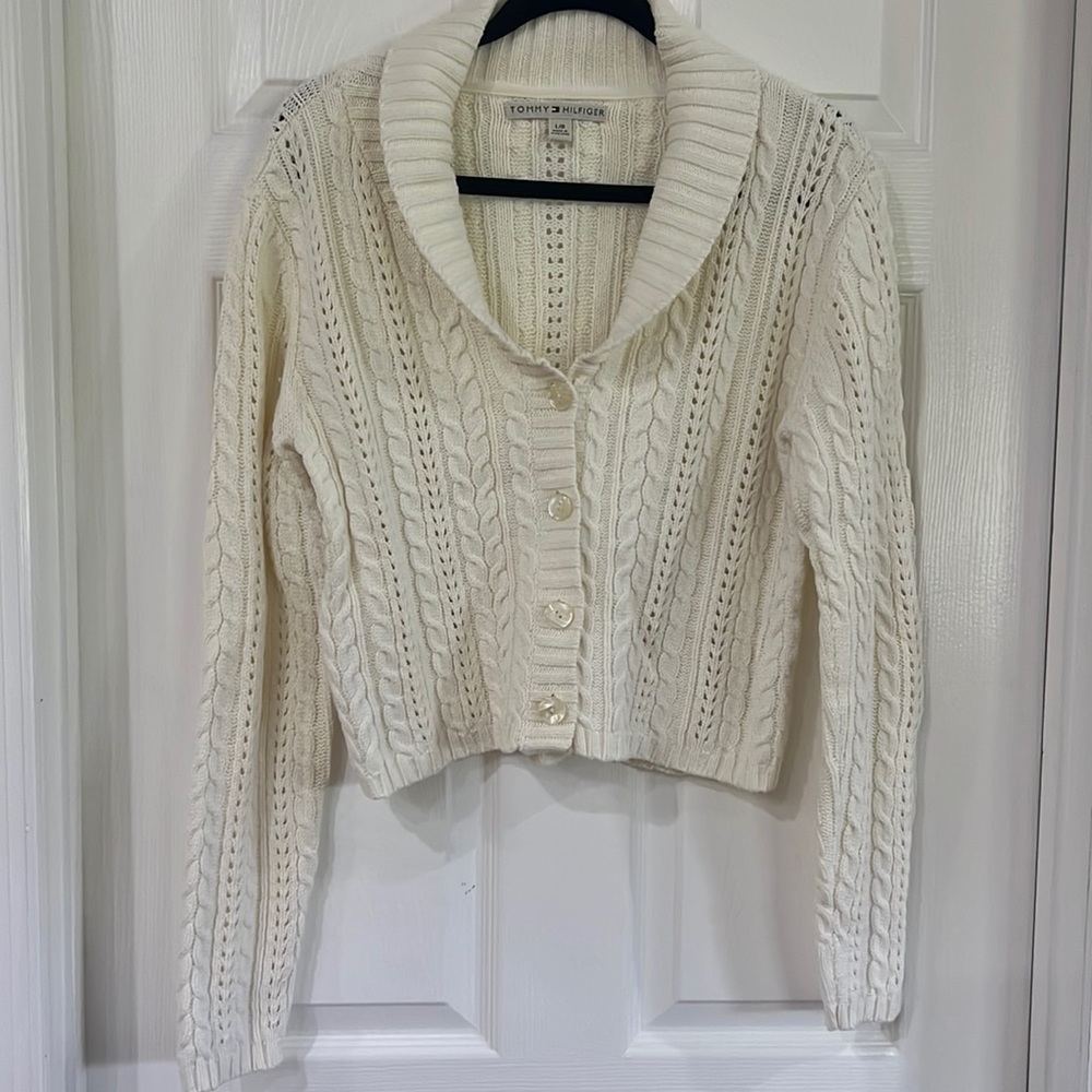 Like new creamy cardigan